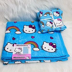 Hello Kitty Towel Set